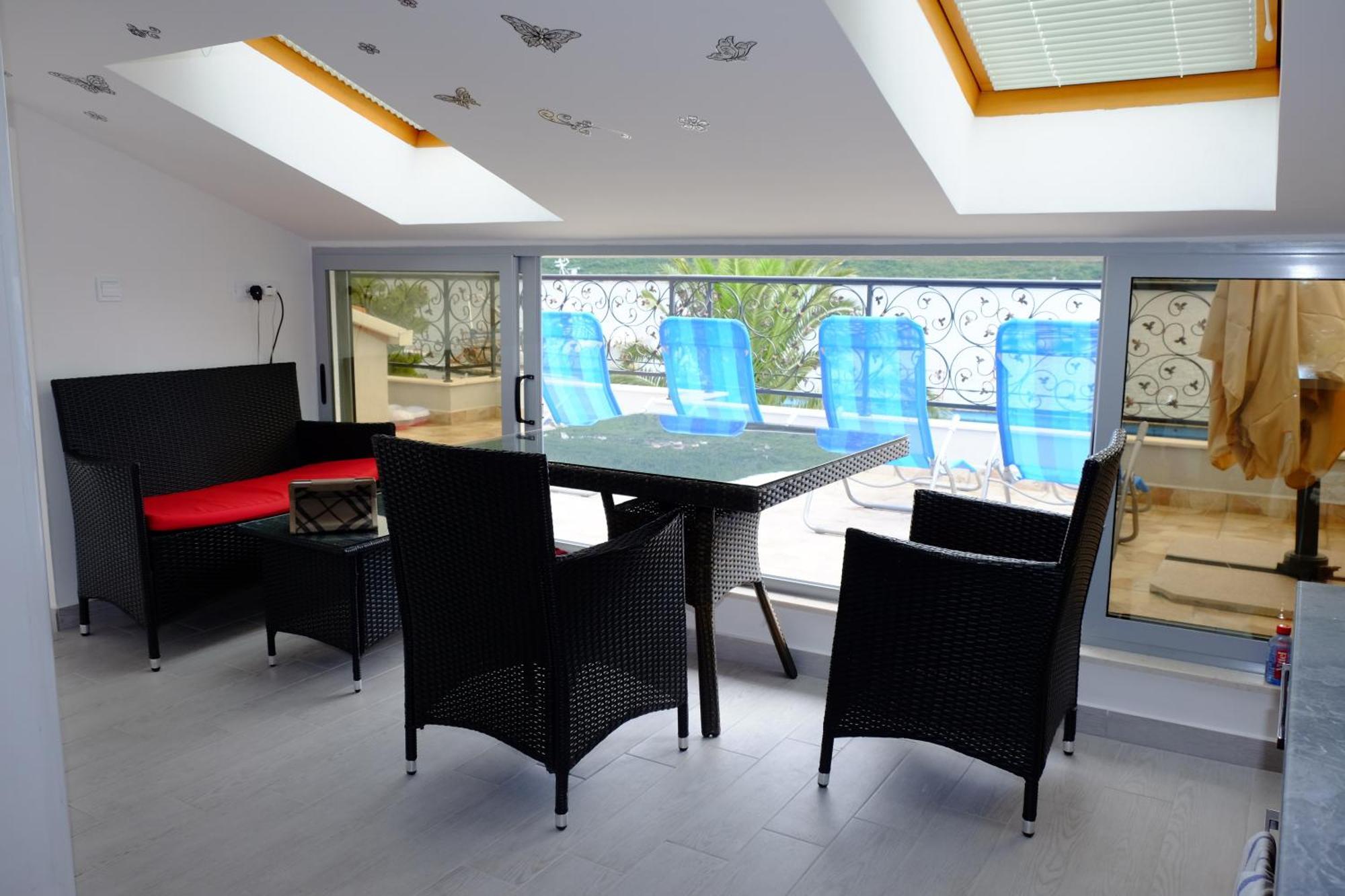 Apartment Sm Herceg Novi Oda fotoğraf
