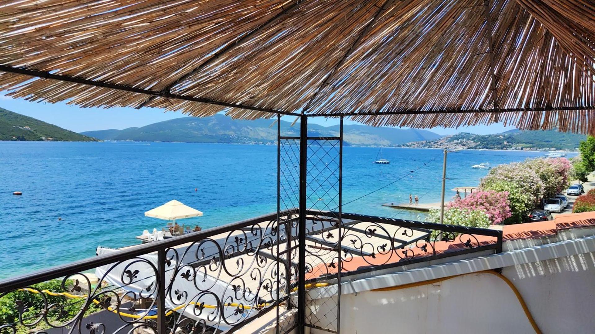 Apartment Sm Herceg Novi Dış mekan fotoğraf