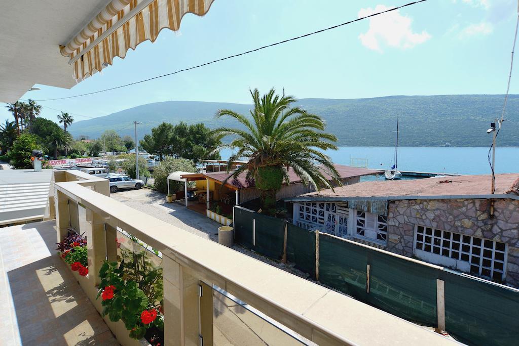Apartment Sm Herceg Novi Oda fotoğraf
